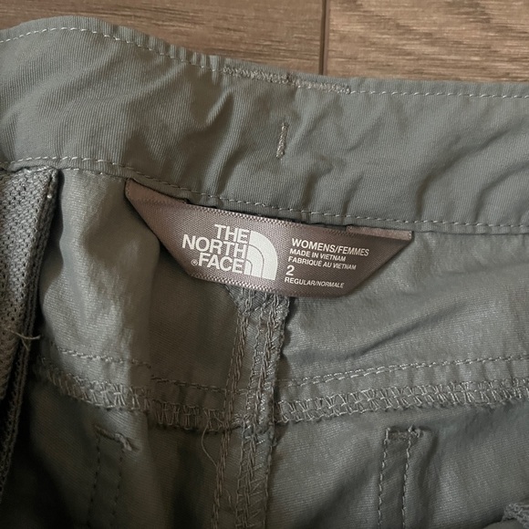 The North Face Hiking Pants - Picture 3 of 4